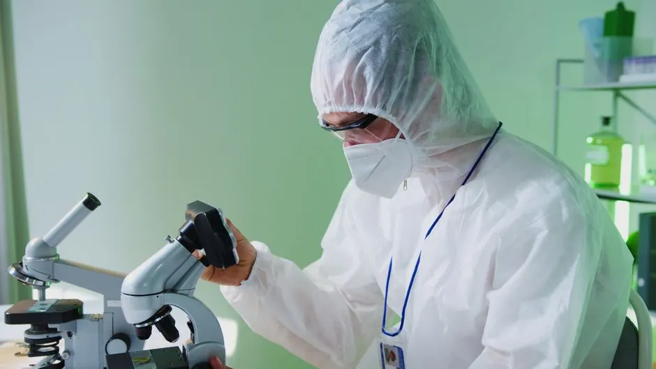 Chemical Spill in a Warehouse